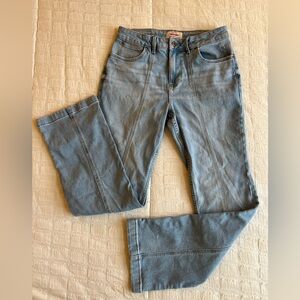 Wrangler Seamed Boot Cut Denim Jeans Light Wash with Stretch Size 6 Fits Like 29